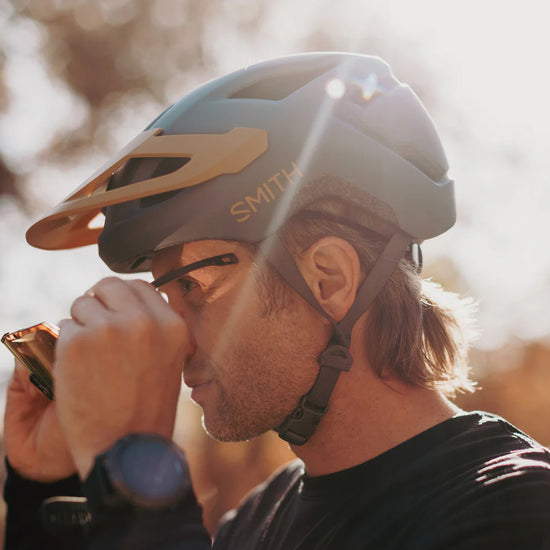 Unisex Pilot MIPS MTB Helmet - Grey