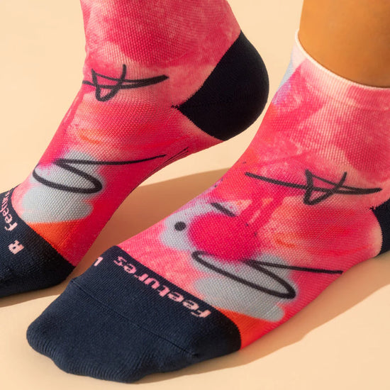 Unisex Elite Light Cushion Quarter Socks - International Women's Day Limited Edition - Pink