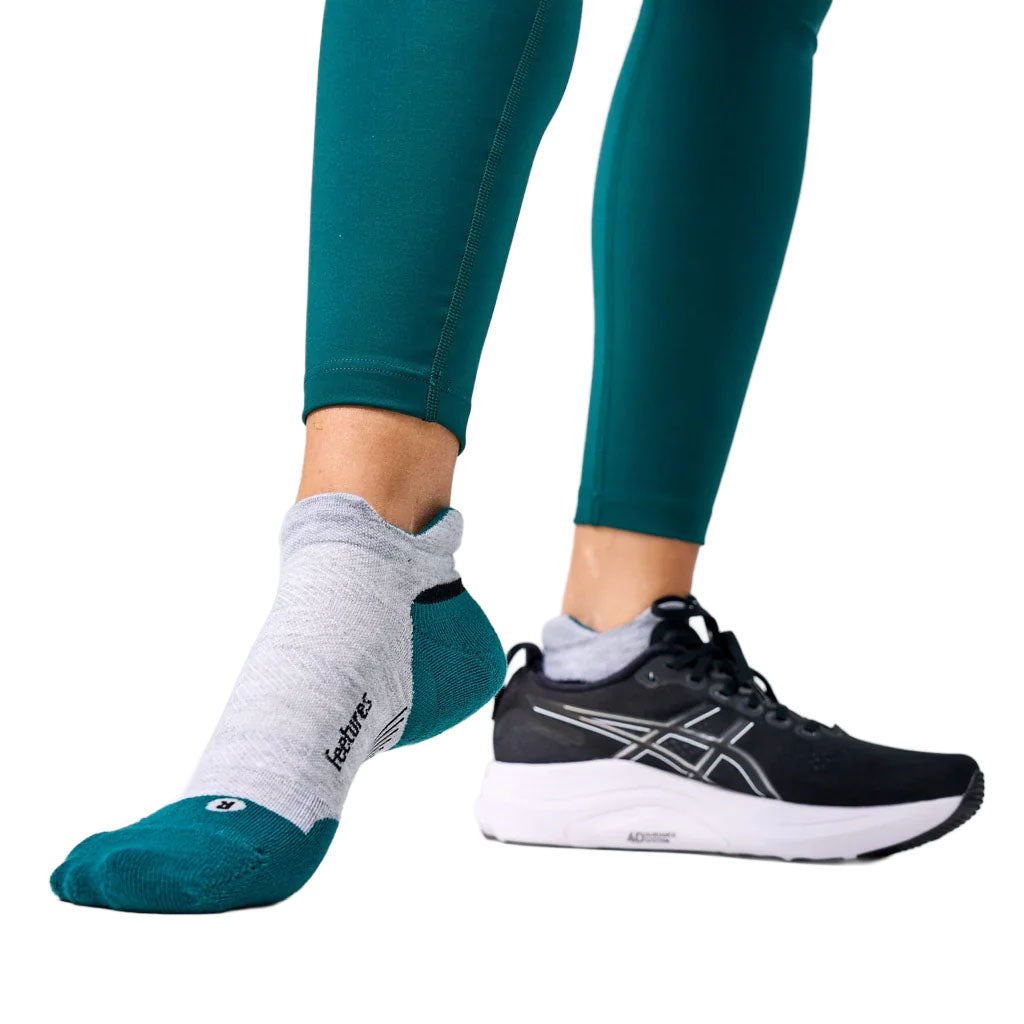 Unisex Elite Maximum Cushion No Show Tab Socks - Grey / Green
