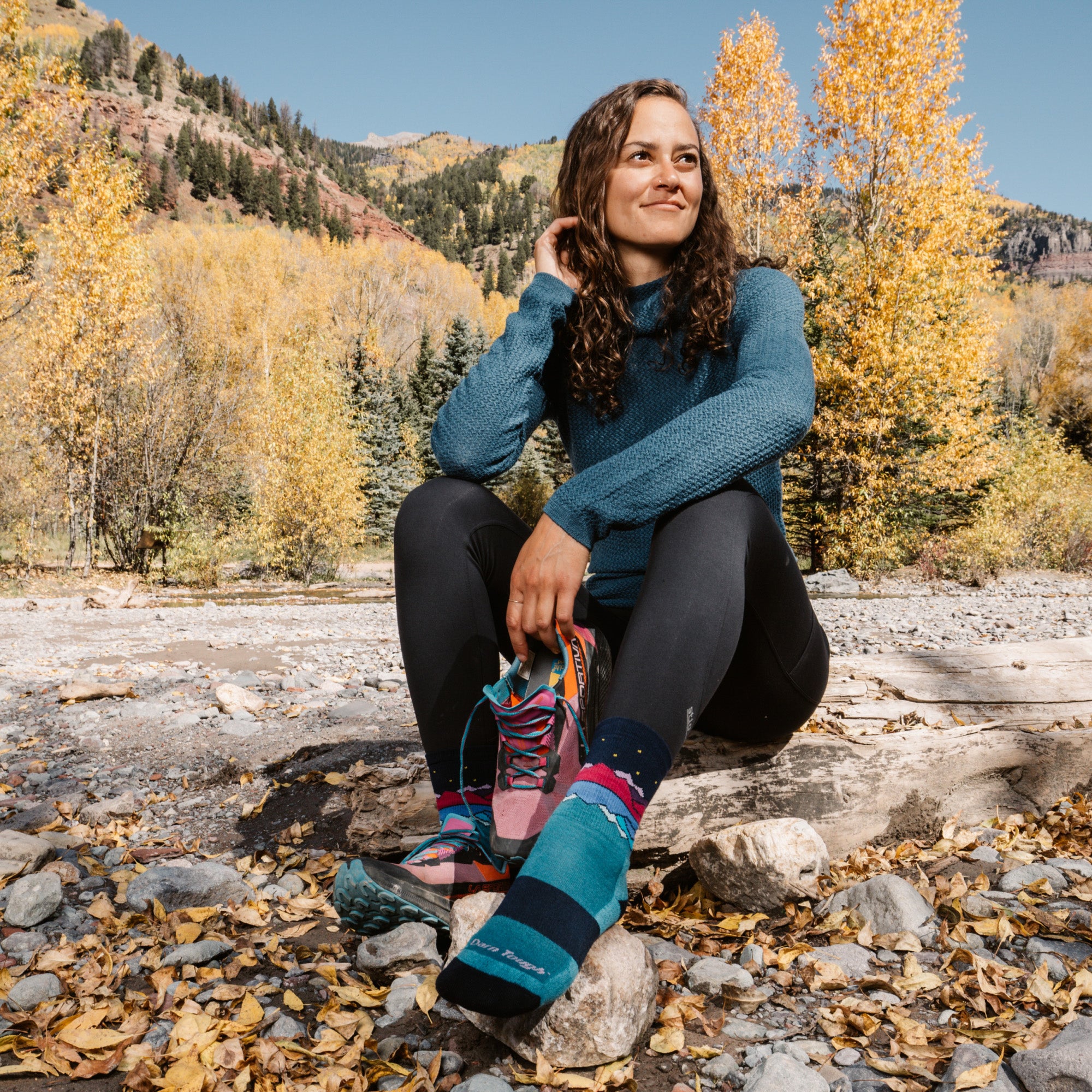 Women's Mirror Lake Micro Crew Midweight Hiking Socks - Green