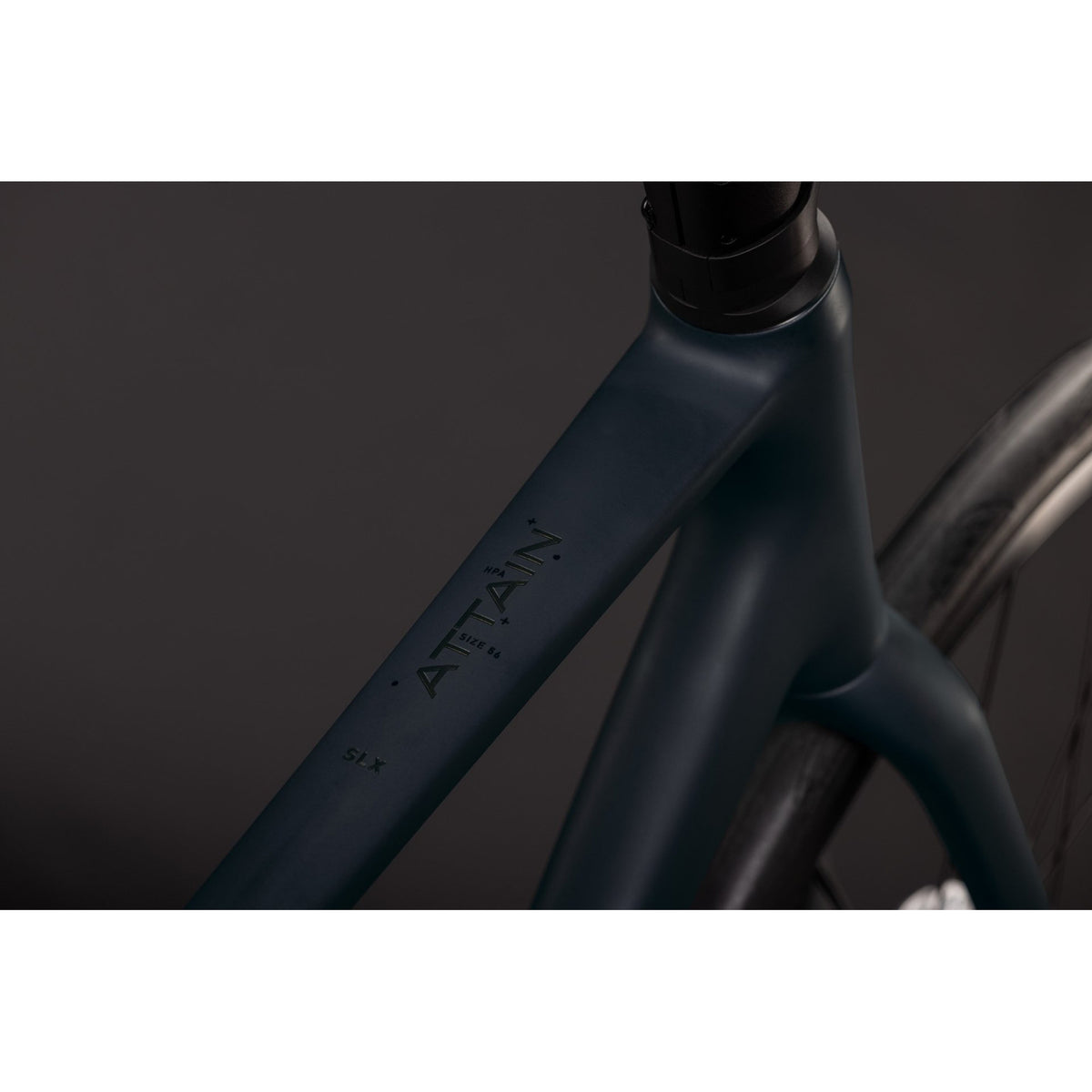 Attain SLX 2027 Road Bike - Black
