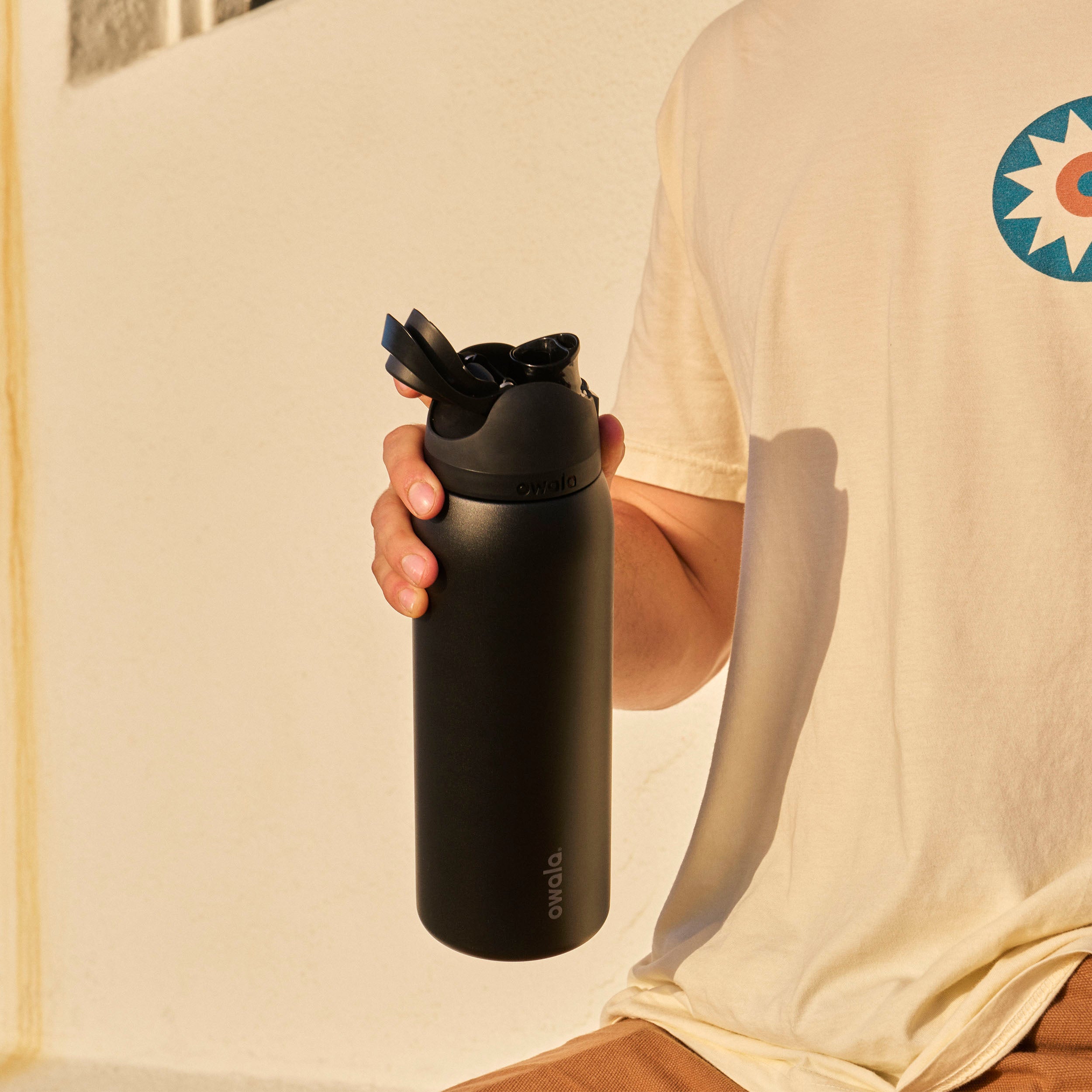 FreeSip® 24oz Stainless Steel Bottle - Black