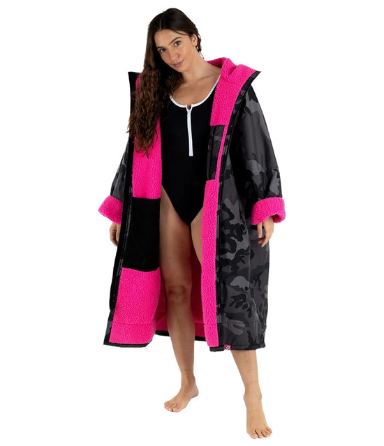 Advance Changing Robe - Black/Pink