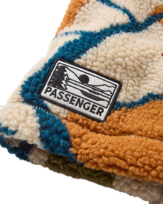 Unisex Mulled Sherpa Fleece Snood - Cream / Multi