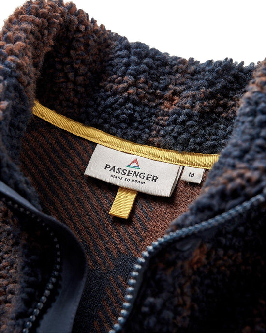 Men's Offroad Sherpa 1/2 Zip Fleece - Navy / Brown