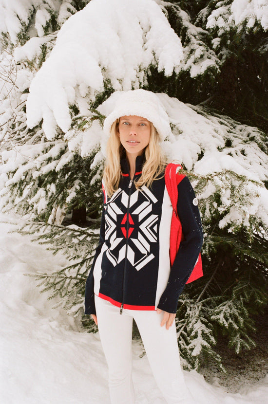 Women's Traditional Knit Sweater - Navy