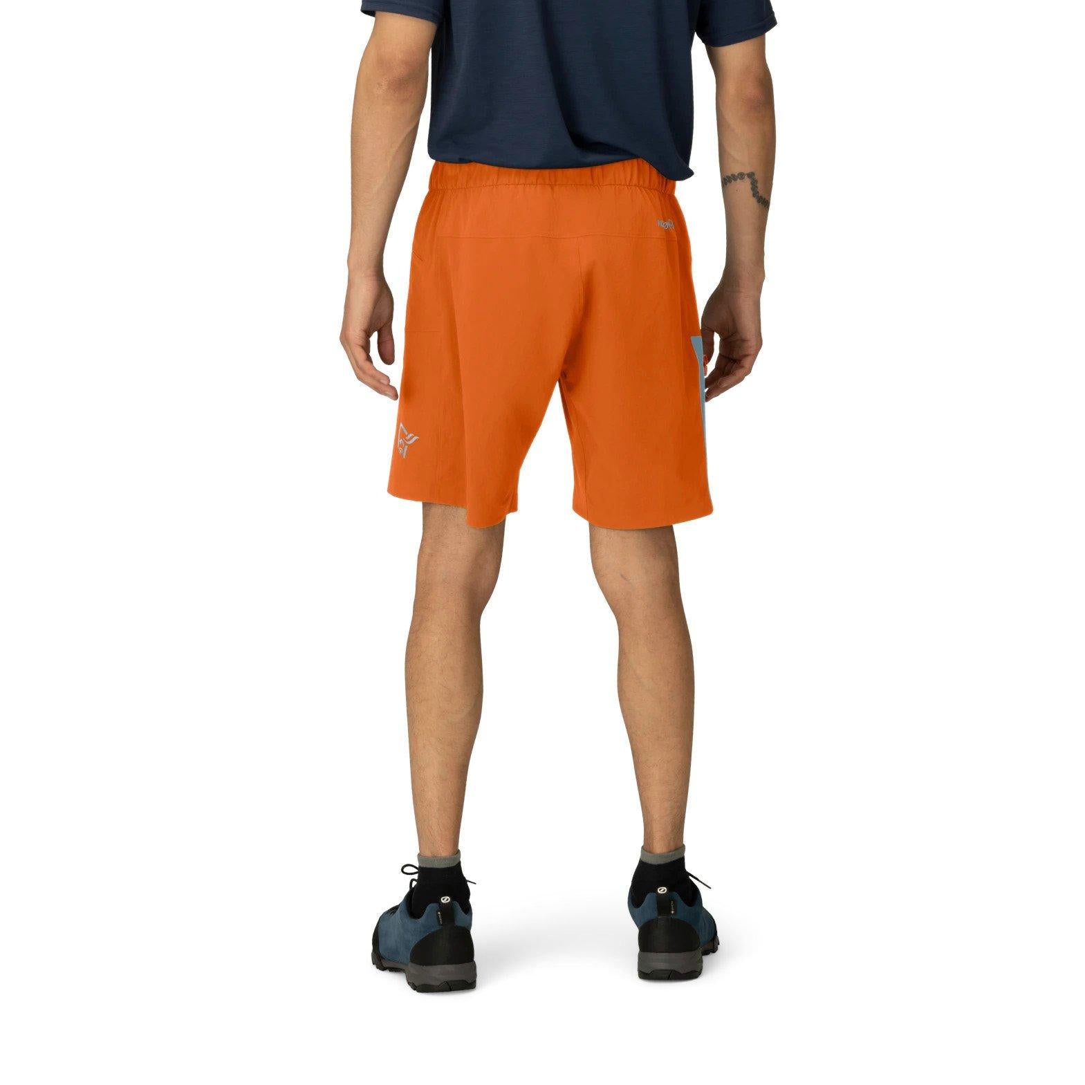 Men's Falketind Flex1 Light Shorts - Orange