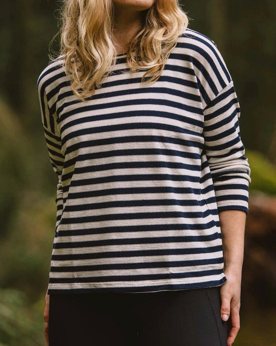 Women's Panorama Striped Long Sleeved T-Shirt - Blue / White