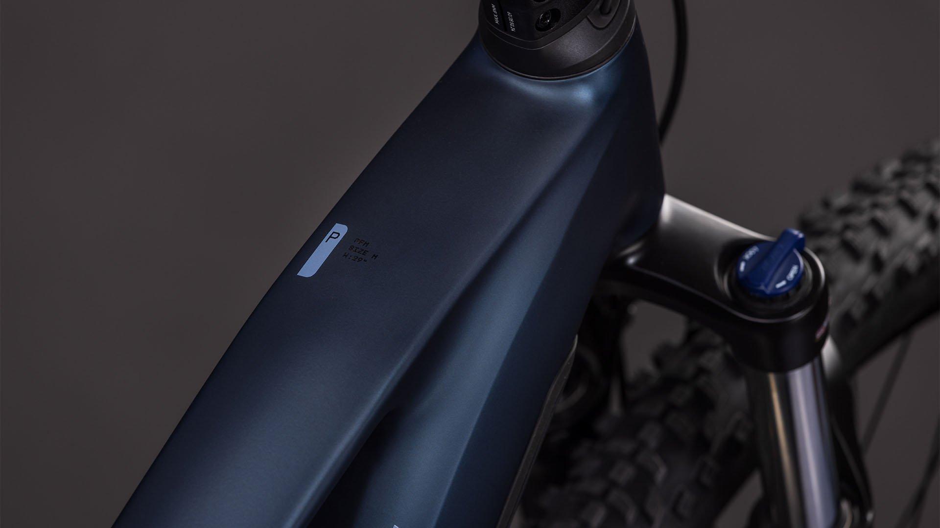 Reaction Hybrid Performance 600 Mountain E-Bike - Navy