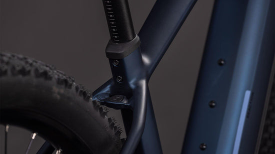 Reaction Hybrid Performance 600 Mountain E-Bike - Navy