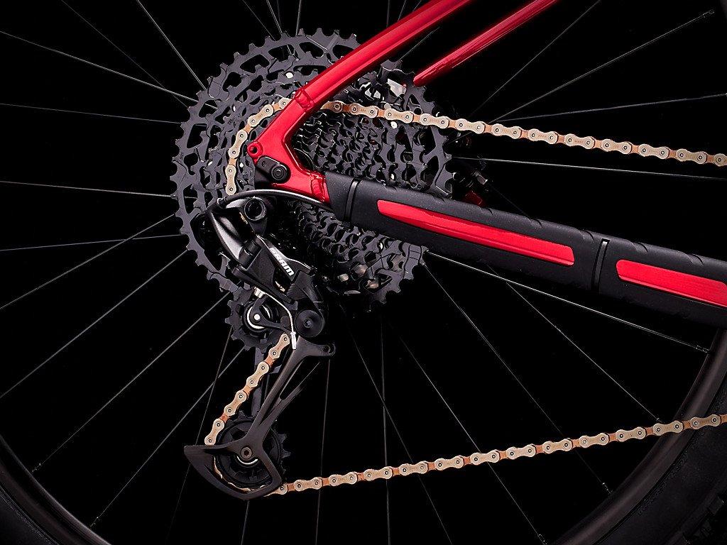Marlin 8 Gen 3 Mountain Bike - Crimson