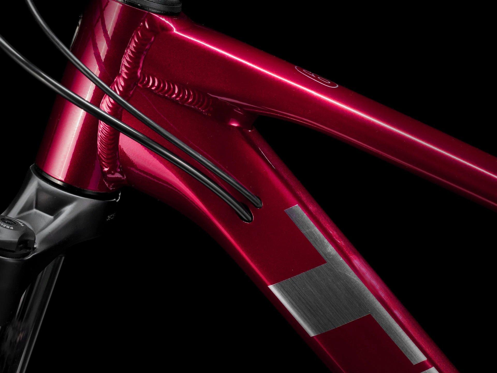 Marlin 6 - Gen 3 Mountain Bike - Rage Red to Deep Dark Blue Fade