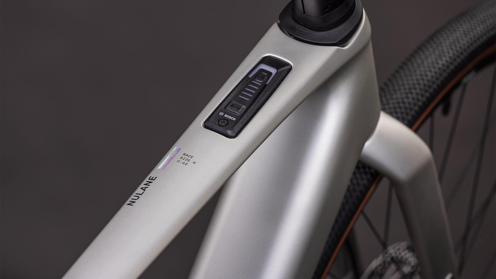 Nulane Hybrid C:62 Race 400X E-Bike - Silver