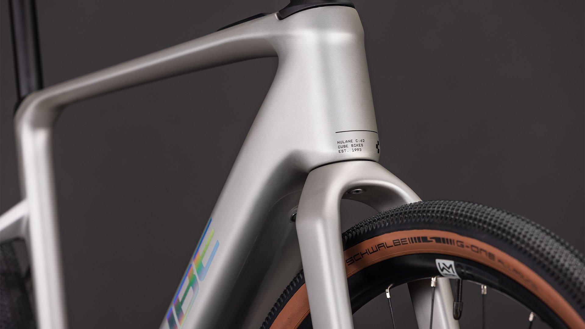 Nulane Hybrid C:62 Race 400X E-Bike - Silver