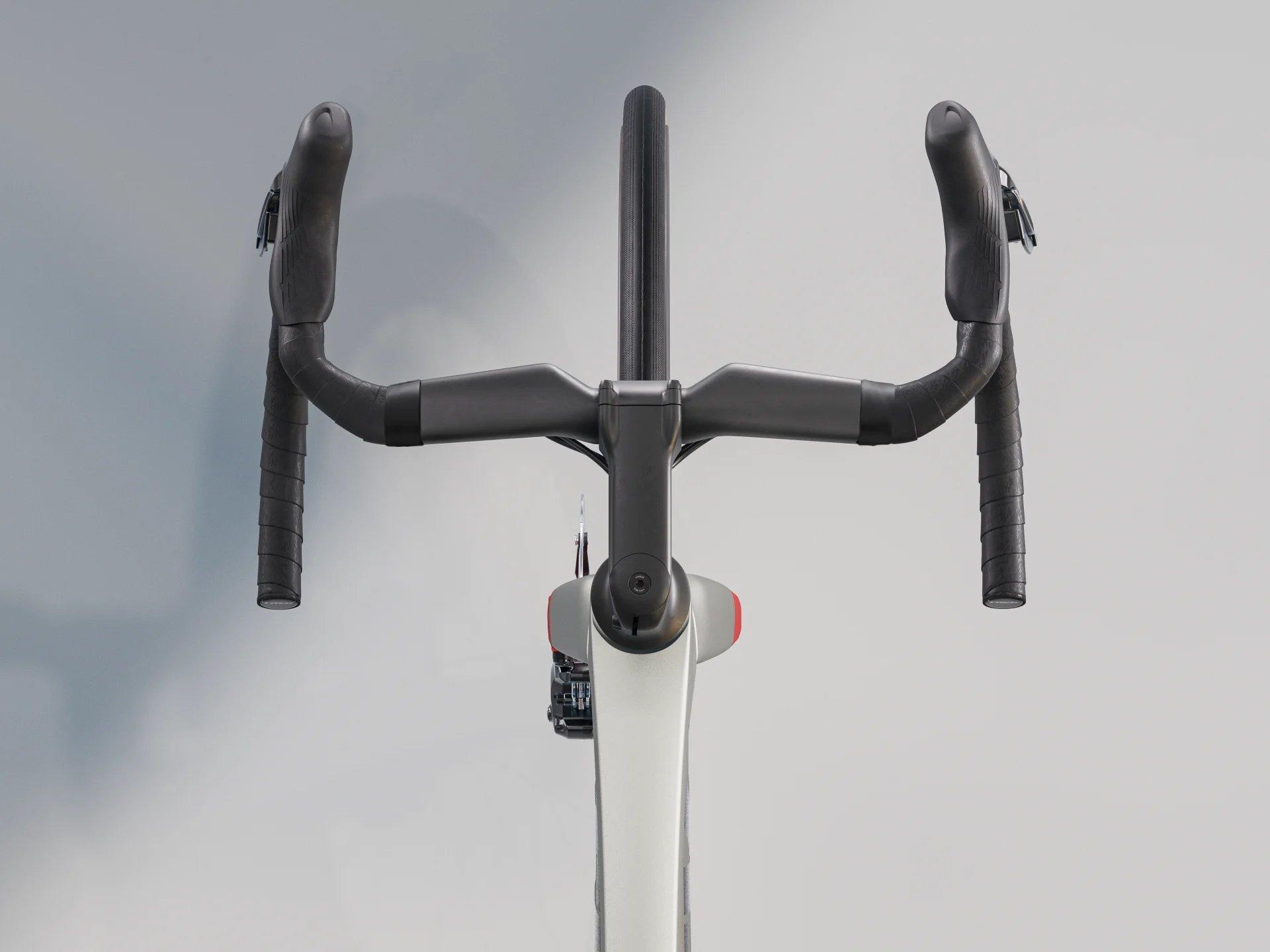Madone SL 7 Gen 8 Road Bike - Grey
