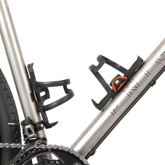 Side Release Bottle Cage - Black