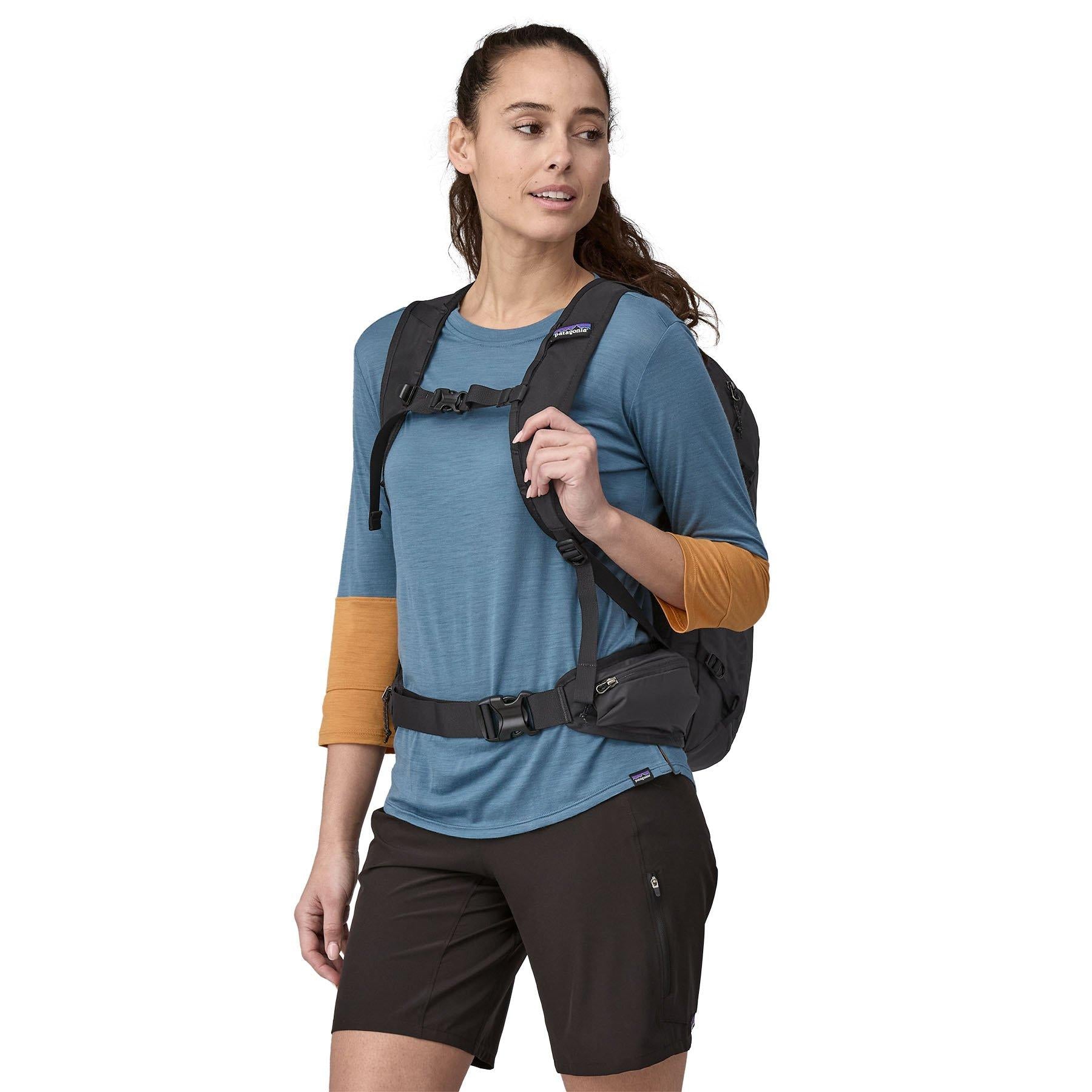 Dirt Roamer 20L Backpack - Black