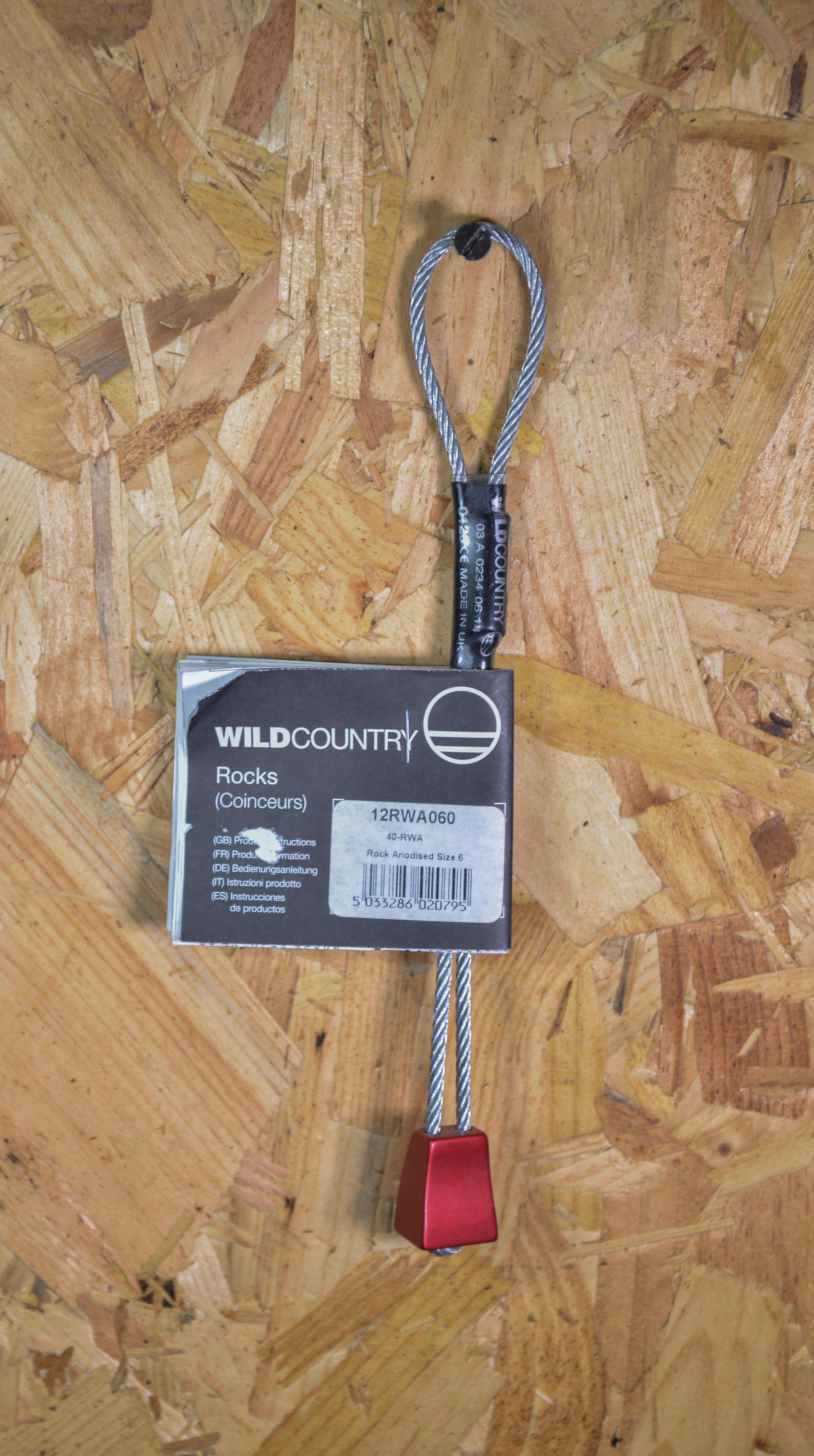 Rocks on Wire Size 6