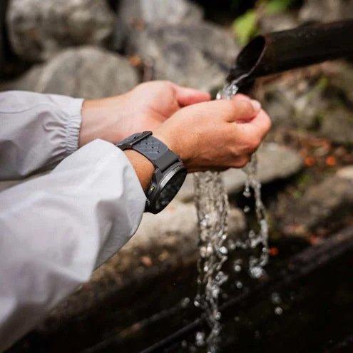 Race S Titanium Graphite Smartwatch - Grey