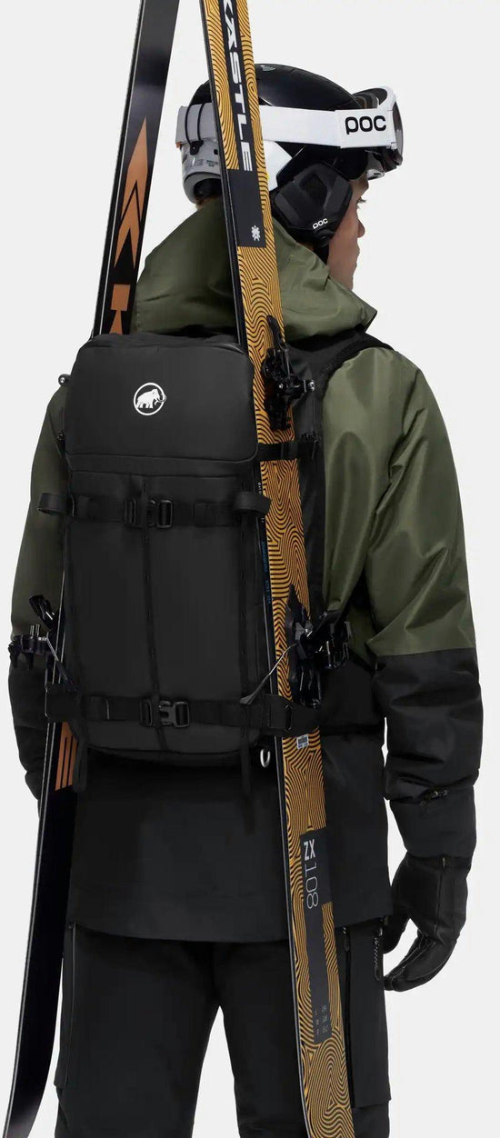 Nirvana 28L Backpack - Black