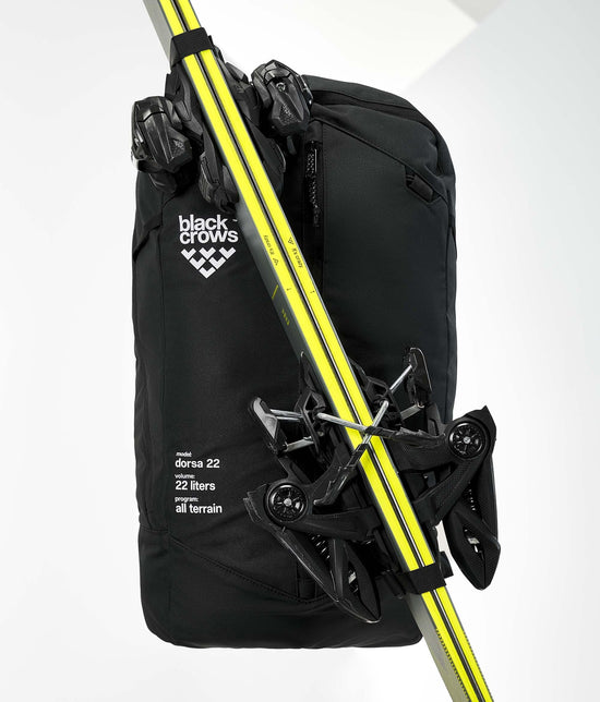 Dorsa 22L Backpack - Black / White