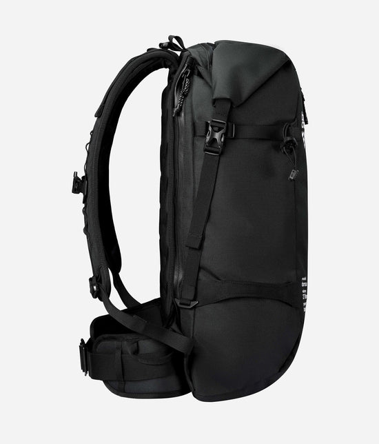 Dorsa 27L Backpack - Black / White