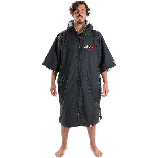 Advance Short Sleeve Dry Robe - Black/Grey