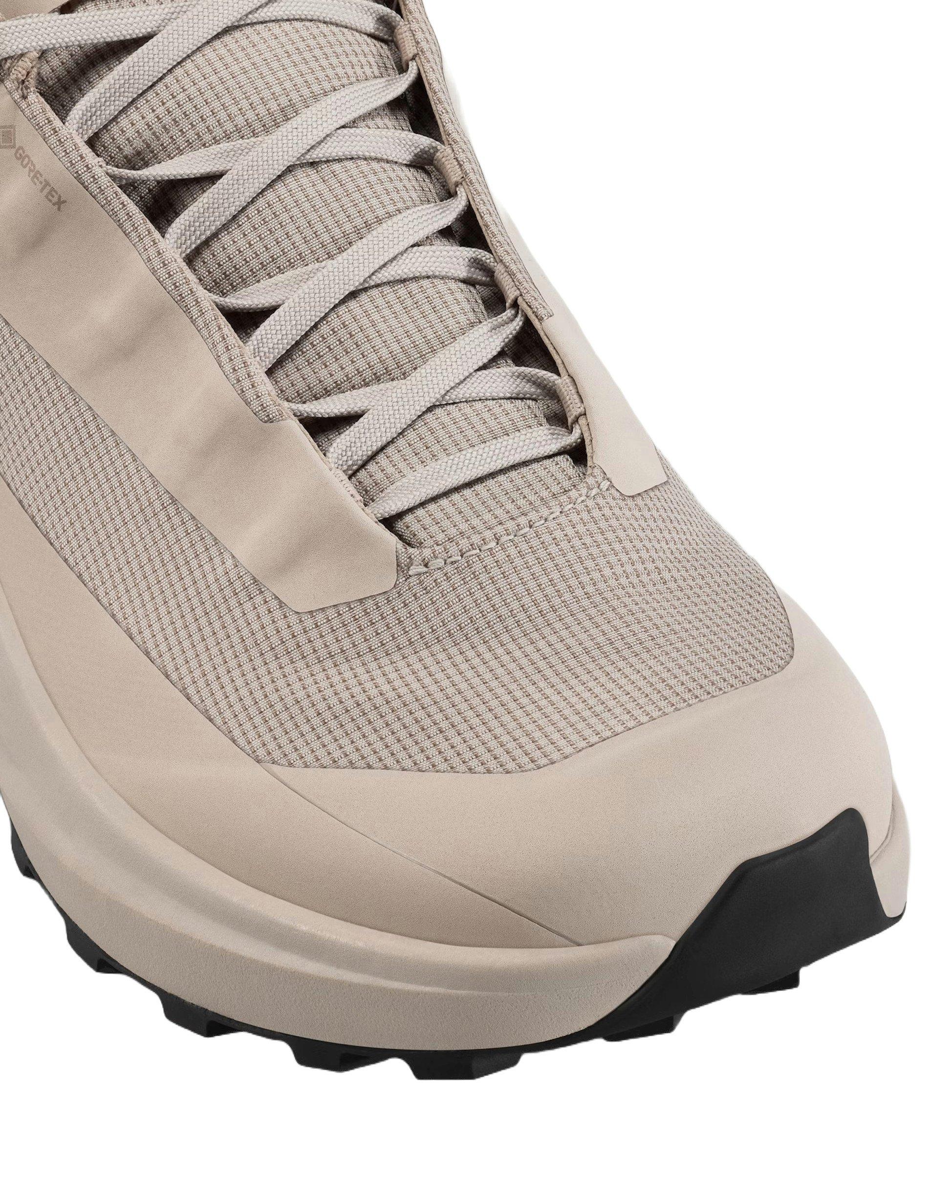 Men's Norvan Long Distance 4 GORE-TEX Trail Running Shoes - Brown