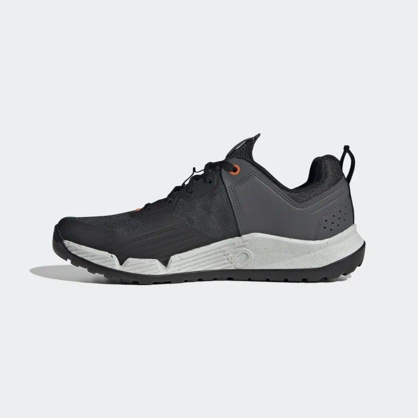 Men's Trailcross XT Shoes - Core Black / Cloud White / Grey Six
