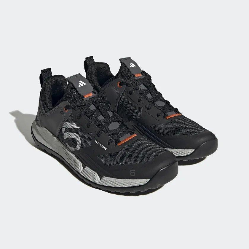 Men's Trailcross XT Shoes - Core Black / Cloud White / Grey Six
