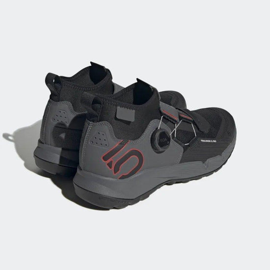 Men's Trailcross Pro Clip-In - Grey Five / Core Black / Red