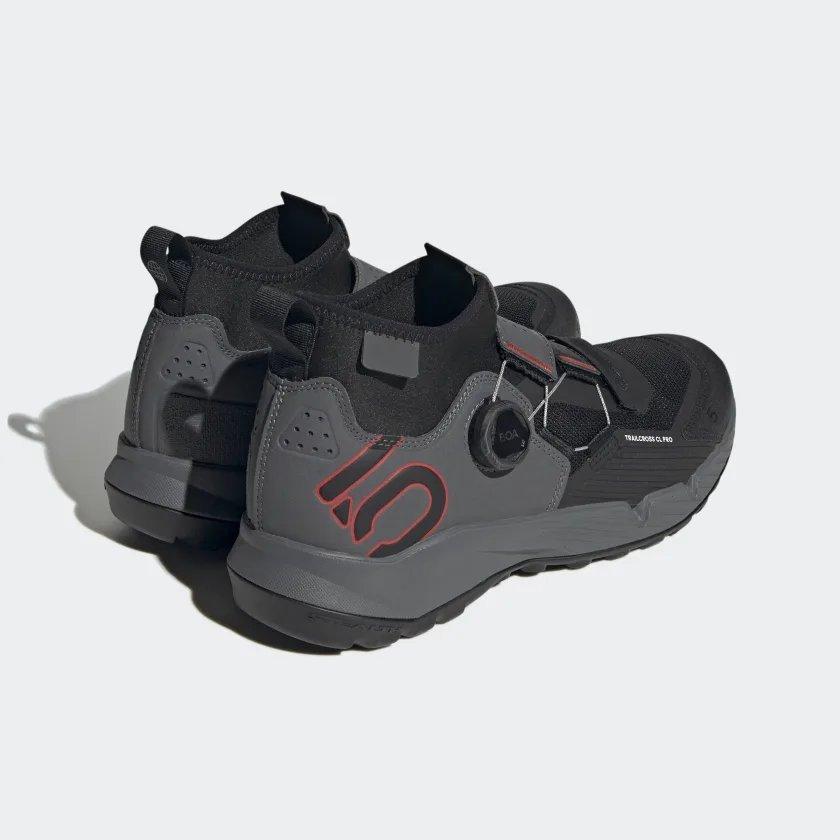 Men's Trailcross Pro Clip-In - Grey Five / Core Black / Red