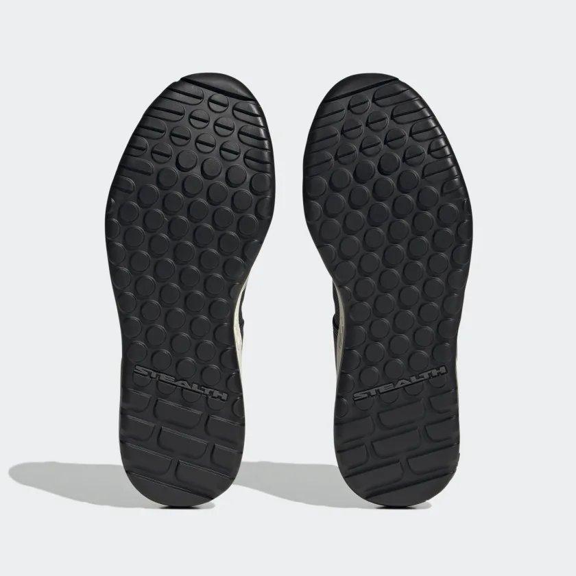 Women's Trailcross XT Shoes - Grey Six / Silver Violet / Acid Orange