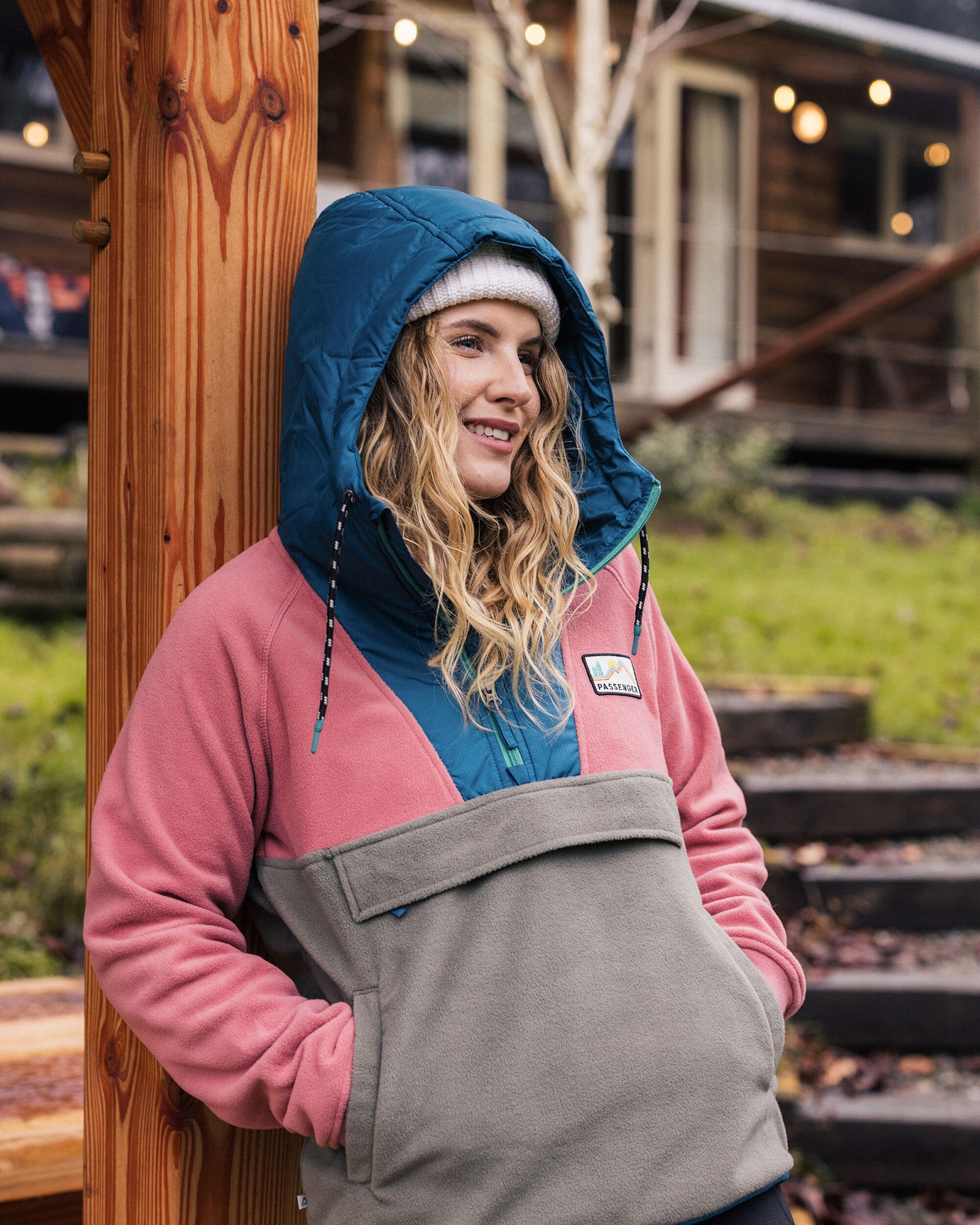 Passenger Women's Alexander 1/2 Zip Polar Hooded Fleece - Pink Tiso