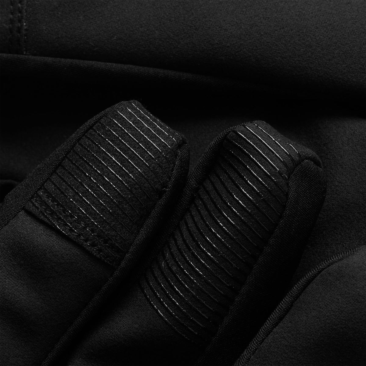 Unisex Loop Waterproof Gloves - Black