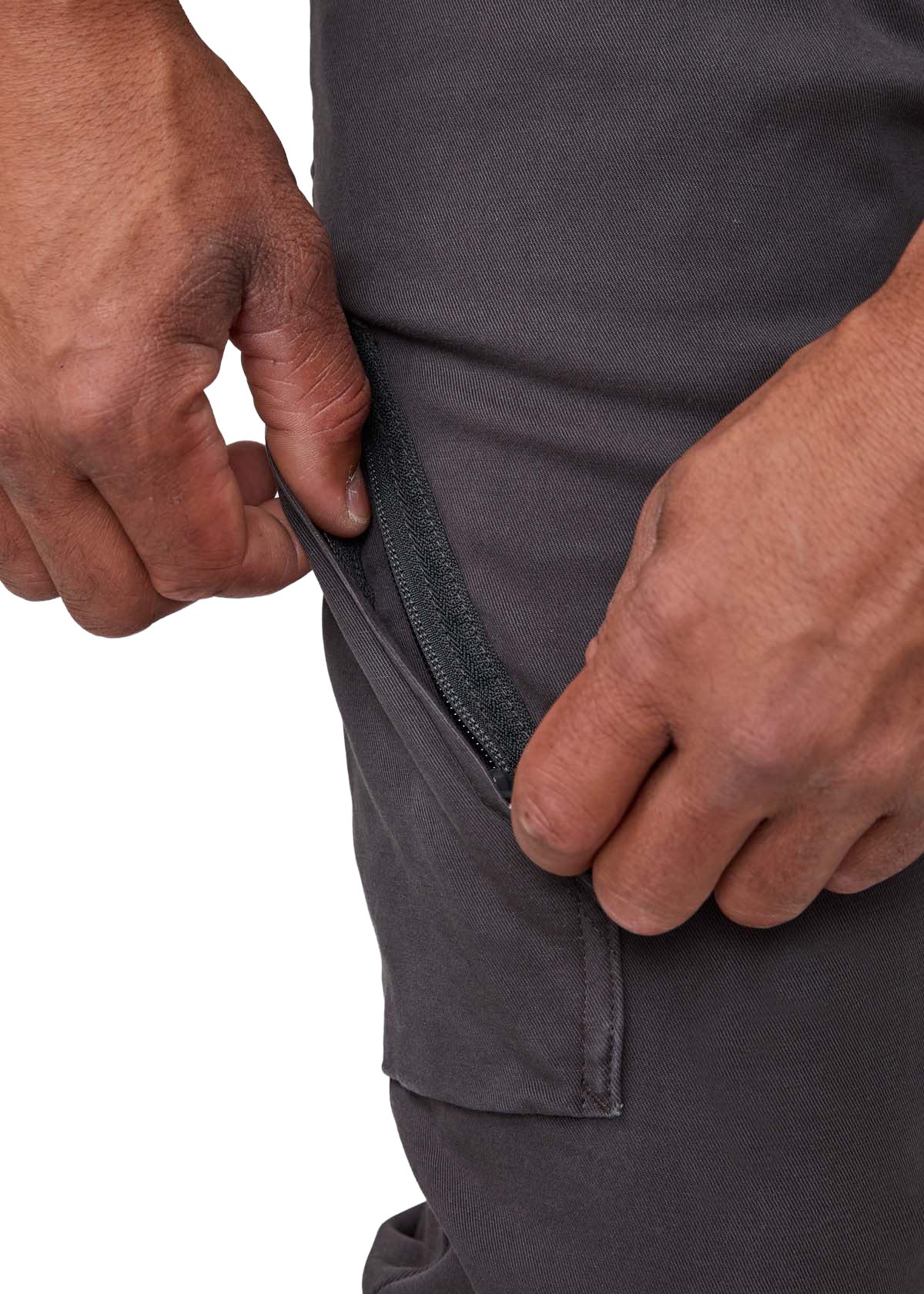 Men's Live Free Adventure Relaxed Pants - Regular - Grey