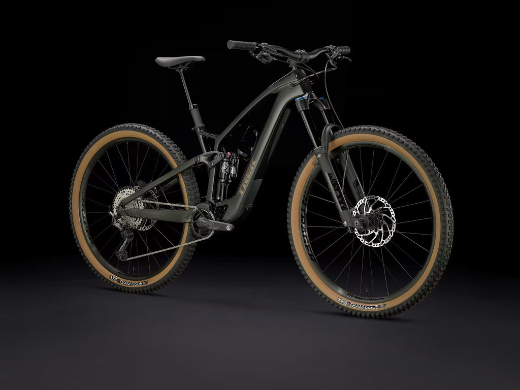 Fuel EXe 9.7 2024/25 Mountain E-Bike - Black / Grey