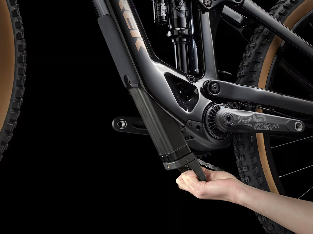 Fuel EXe 9.7 2024/25 Mountain E-Bike - Black / Grey