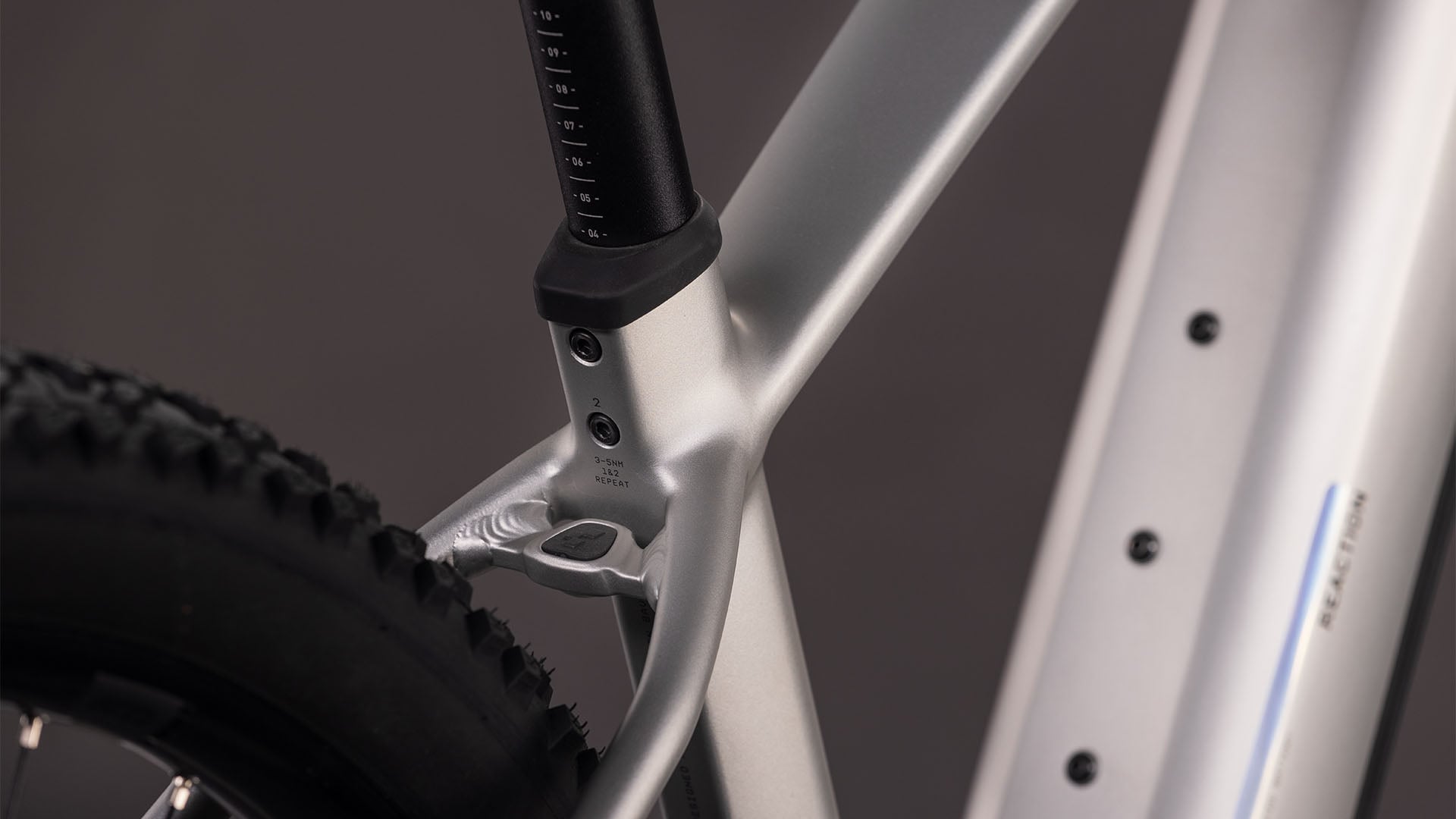 Reaction Hybrid One 800 2026 Mountain E-Bike - Silver