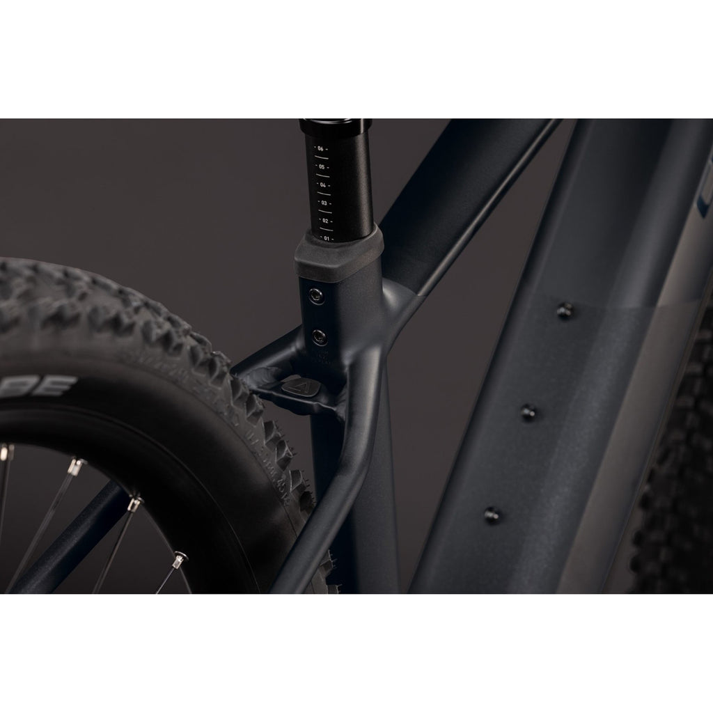 Reaction Hybrid Pro 800 2027 Mountain E-Bike - Black