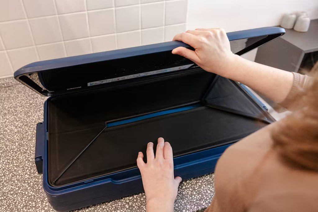 Snap ‘N Go 45QT Collapsible Cooler Box 42L - Blue