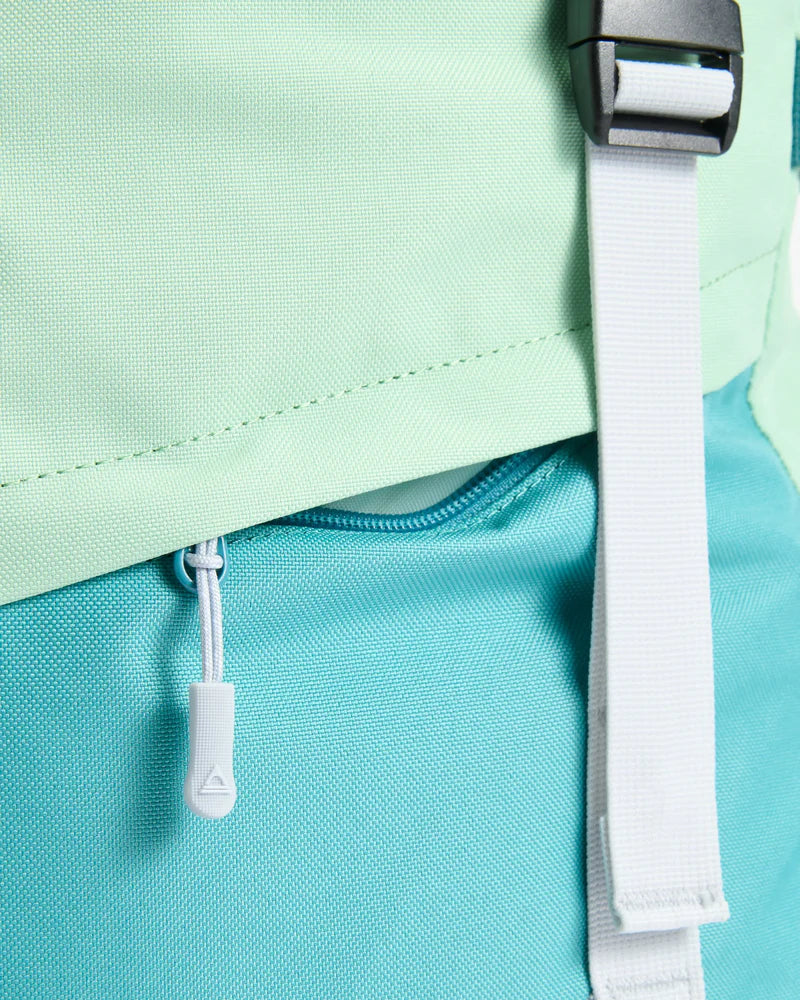Boondocker Recycled 26L Backpack - Green Multi