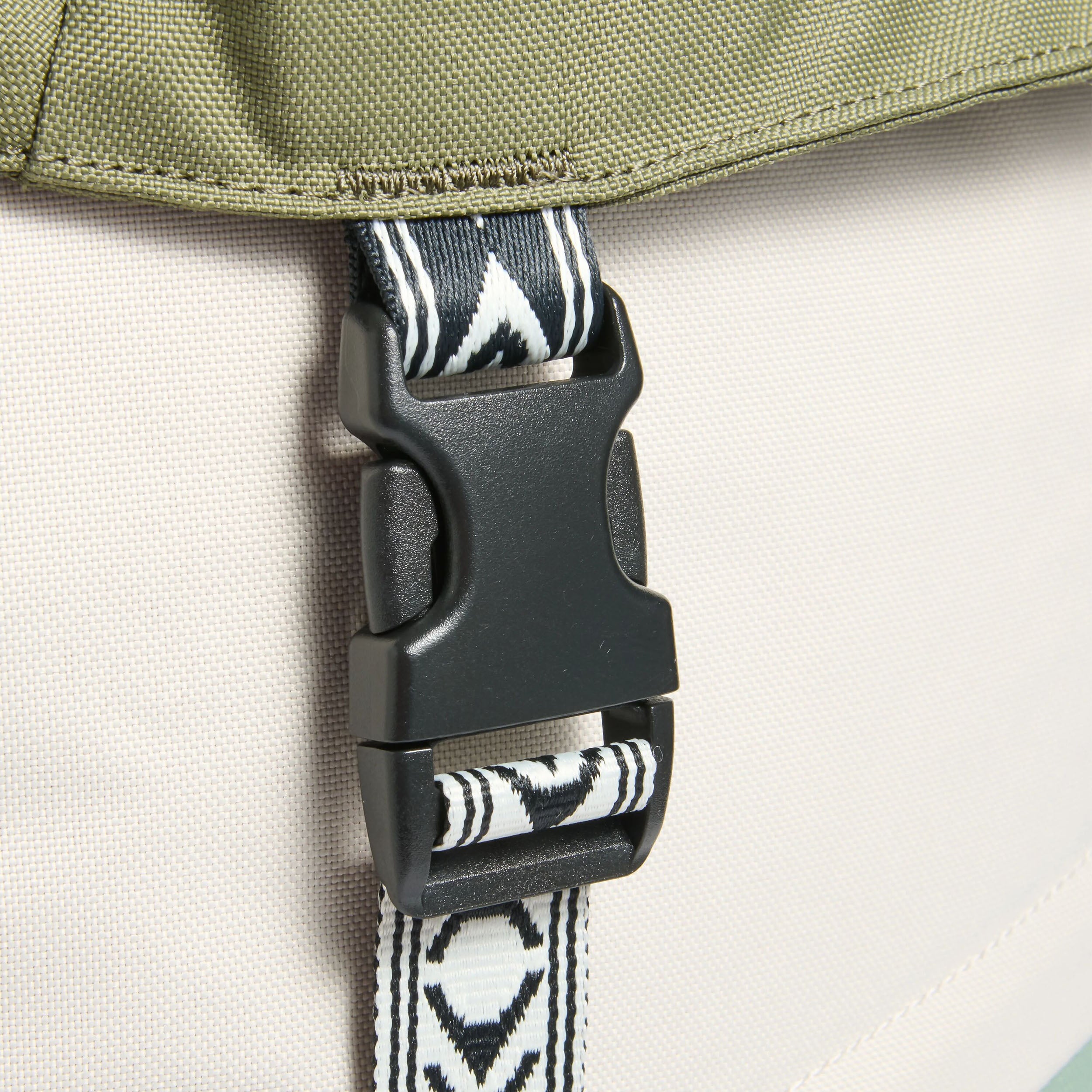 Boondocker Recycled 26L Backpack - Green
