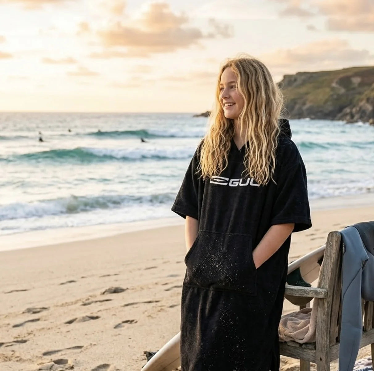 Kids' Tech Changing Poncho - Black