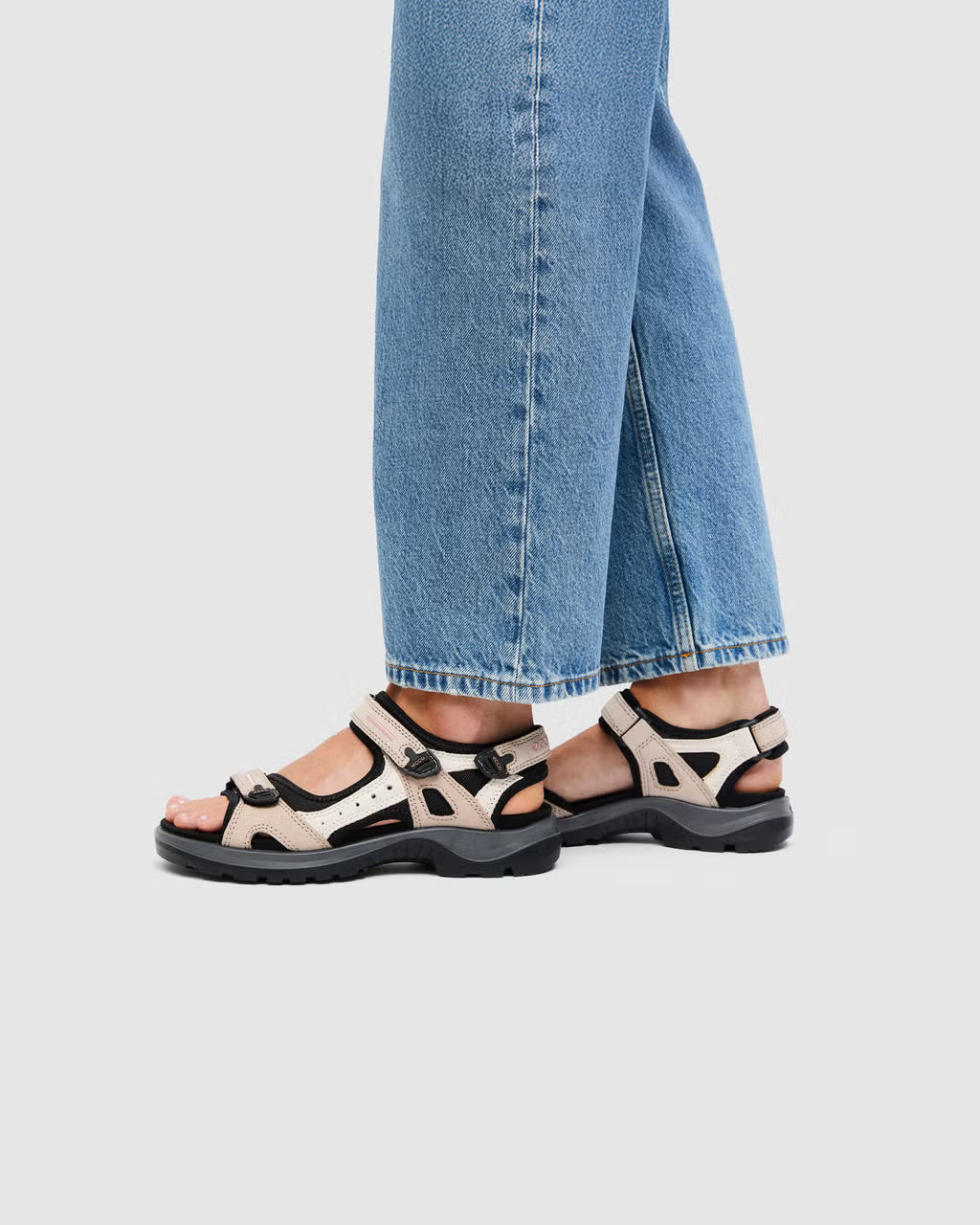 Women's Offroad Yucatan Sandals - Beige / Black
