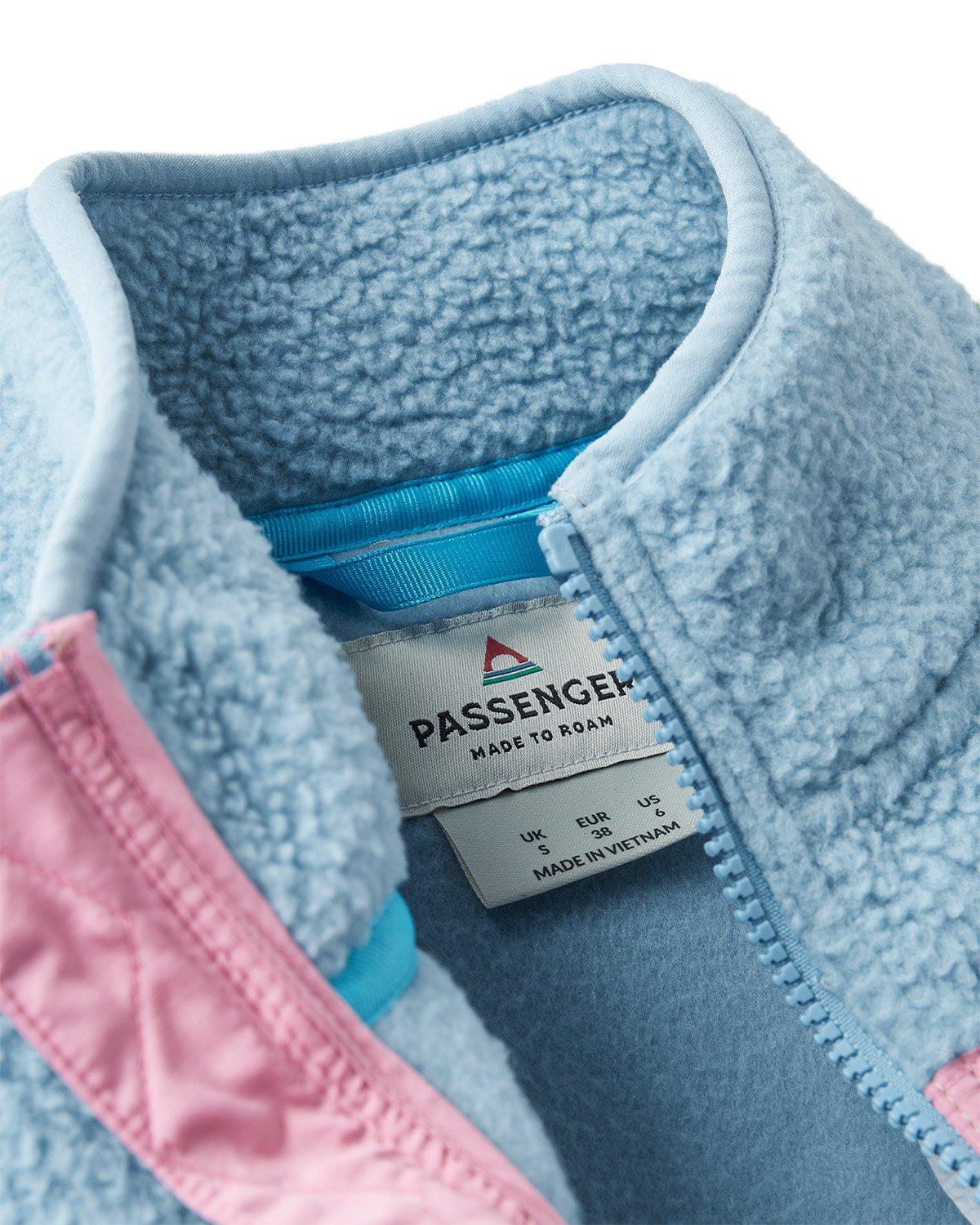 Women's Fairbanks Sherpa Gilet - Blue / Cream