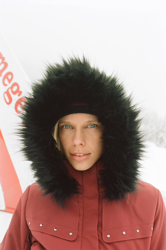 Women's Stretch Belted Ski Jacket - Burgundy Red