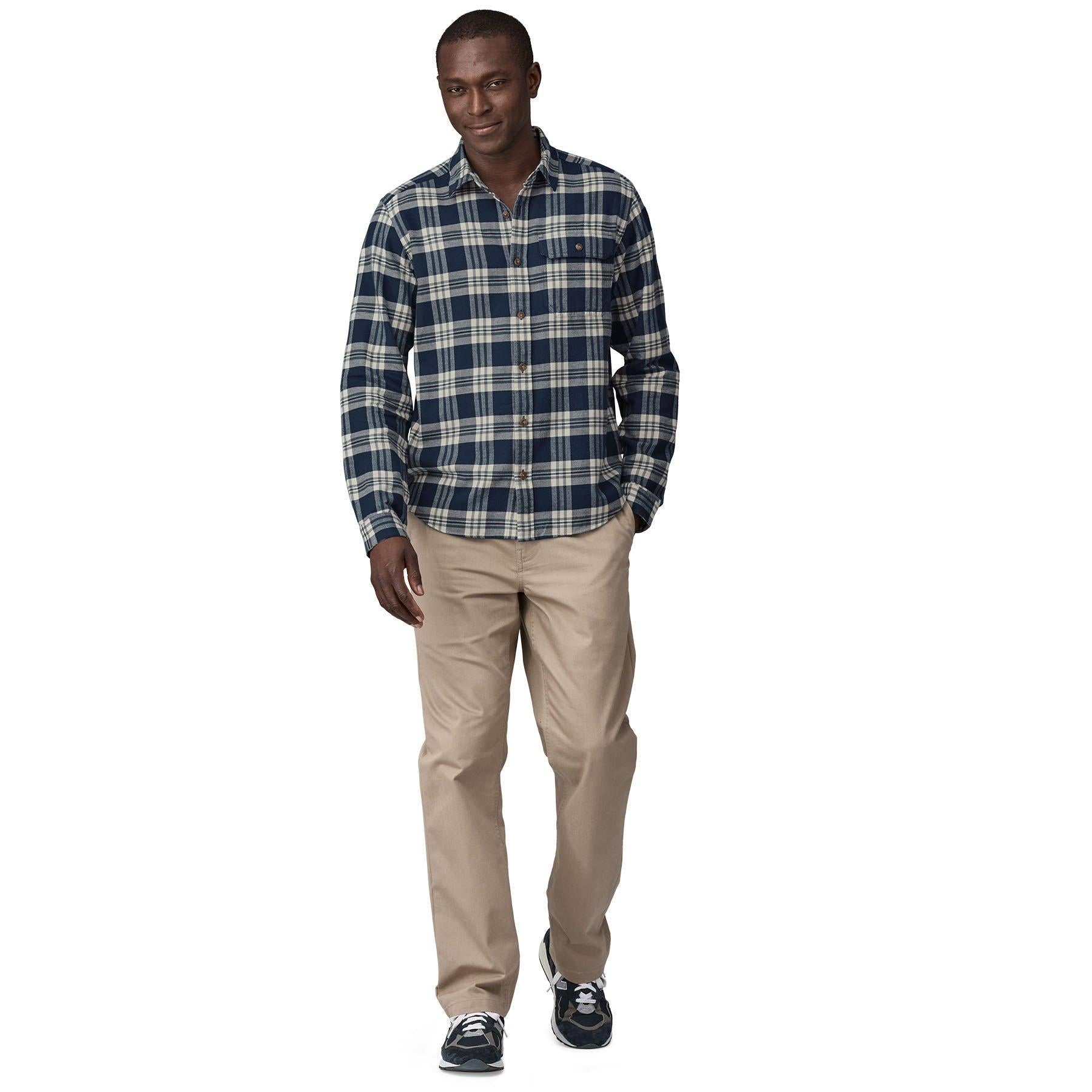 Men's Long-Sleeved Lightweight Fjord Flannel Shirt - Navy