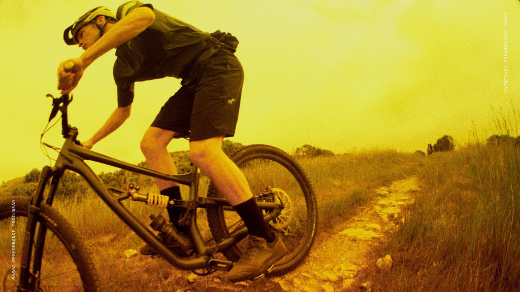 Men's Trail Shorts - Navy / Orange