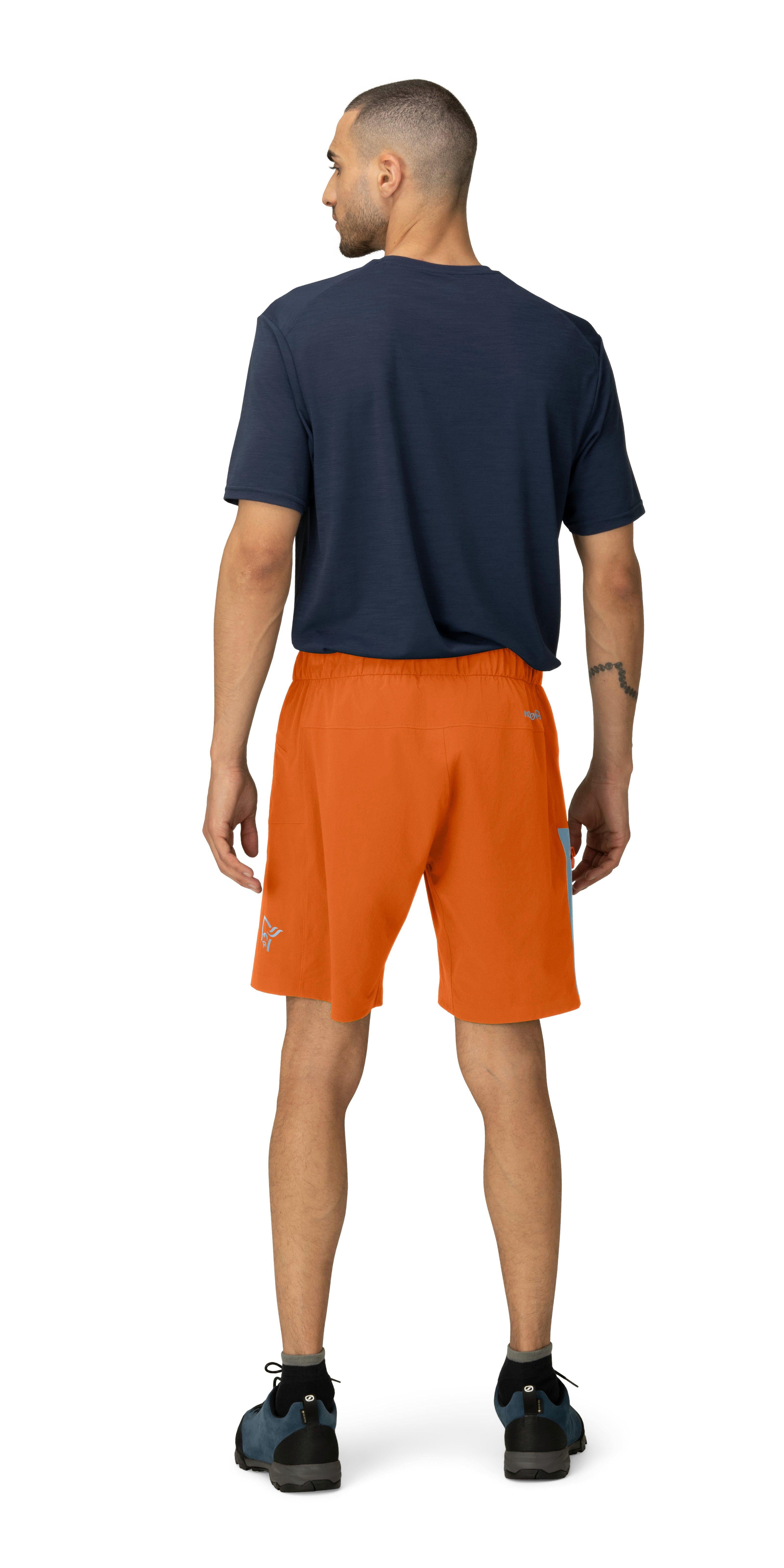 Men's Falketind Flex1 Light Shorts - Orange